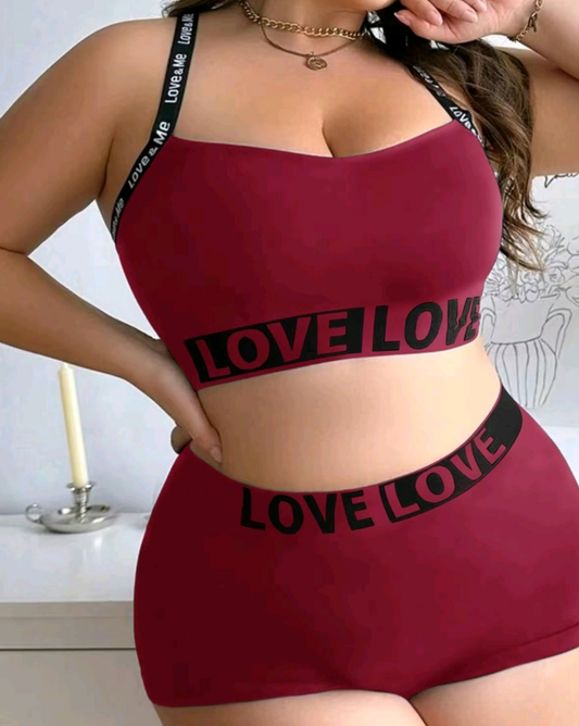 2pcs burgundy.
Love set very stretchy