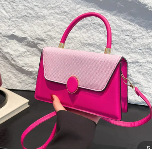 Casual body strap purse solid color front tweed in back and on handle